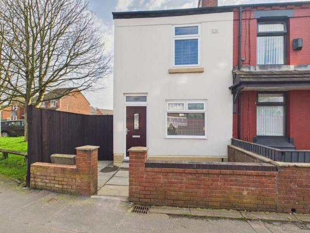 Cottage for sale in New Bold, St Helens