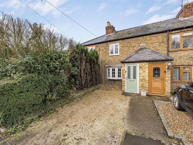 Cottage for sale in Fifield, Bray
