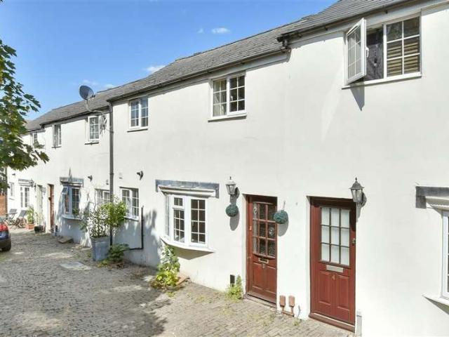Cottage for sale in Wallington, Greater London