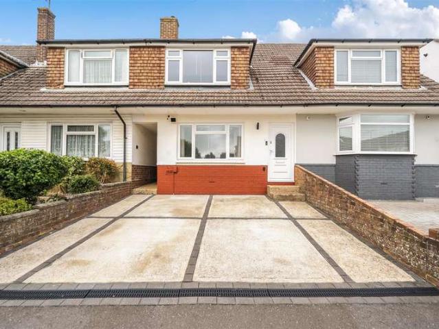 Cottage for sale in Mile Oak, Brighton & Hove