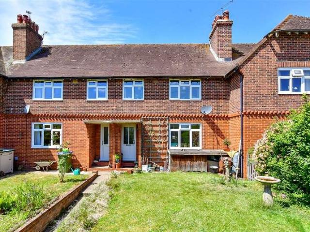 Cottage for sale in Crossbush, Clapham