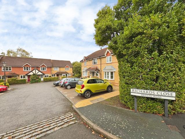 House for rent in Ash Vale, Guildford