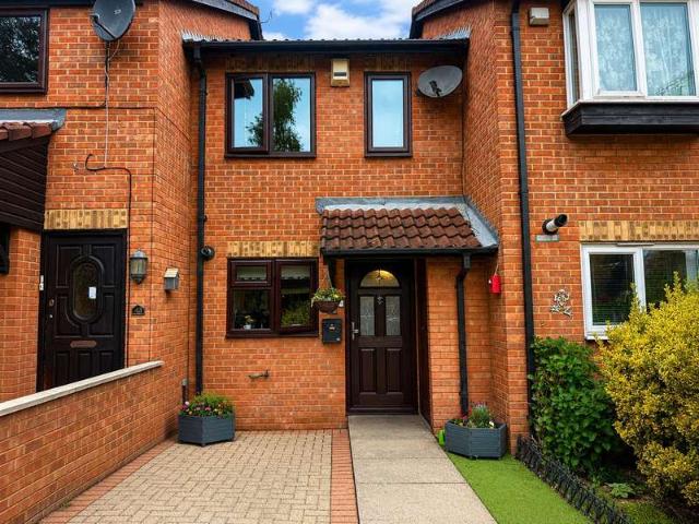 Cottage for sale in Slough