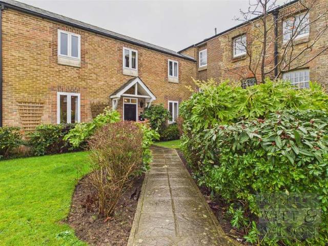 Cottage for sale in Battle, Heathlands