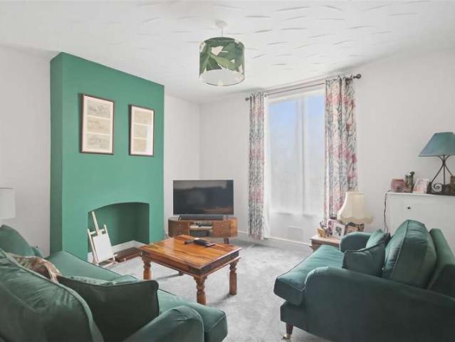 Cottage for sale in Loundsley Green, East Midlands