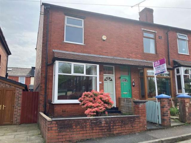 Cottage for sale in Lee Bank, Greater Manchester