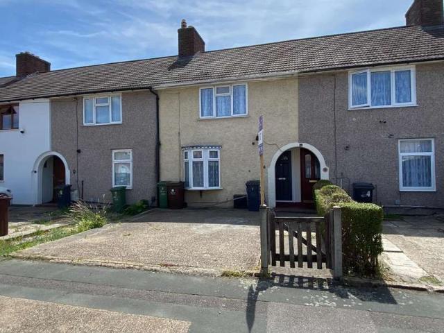 Cottage for sale in Scrattons Farm, Greater London
