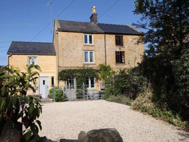 Cottage for sale in Fossebridge, Gloucestershire