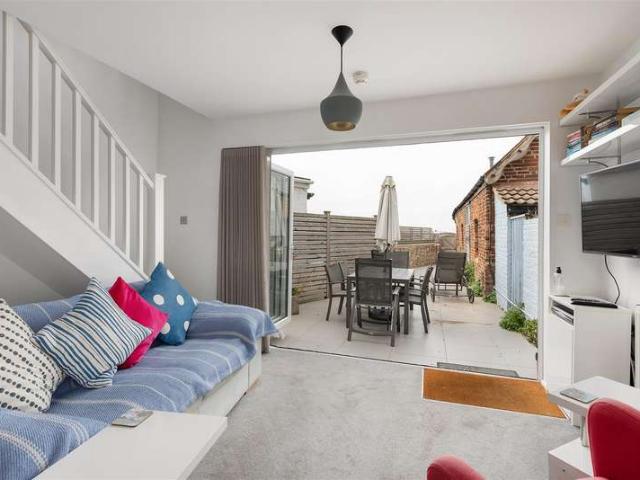 Cottage for rent in The Bridge, Kent