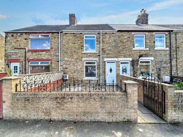 Cottage for sale in Stanley