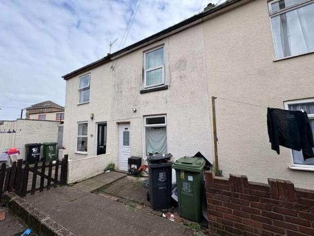 Cottage for sale in Cobholm Island, Stokesby