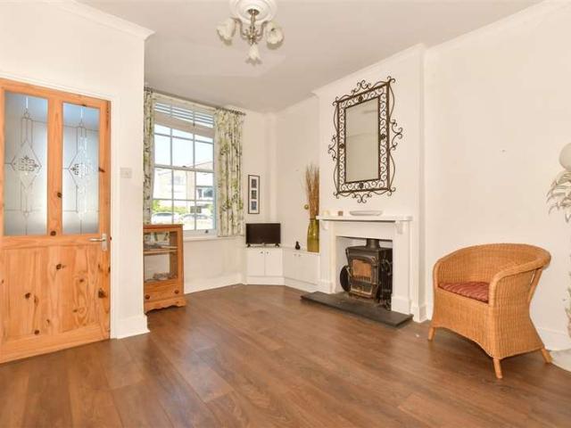Cottage for sale in Hythe, Folkestone