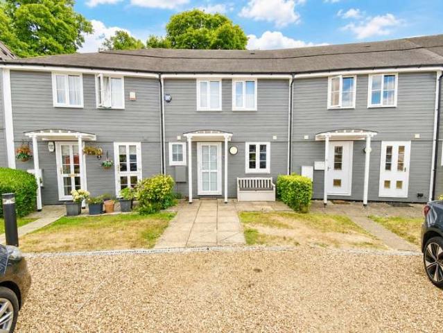 Cottage for sale in Southfields, Northampton