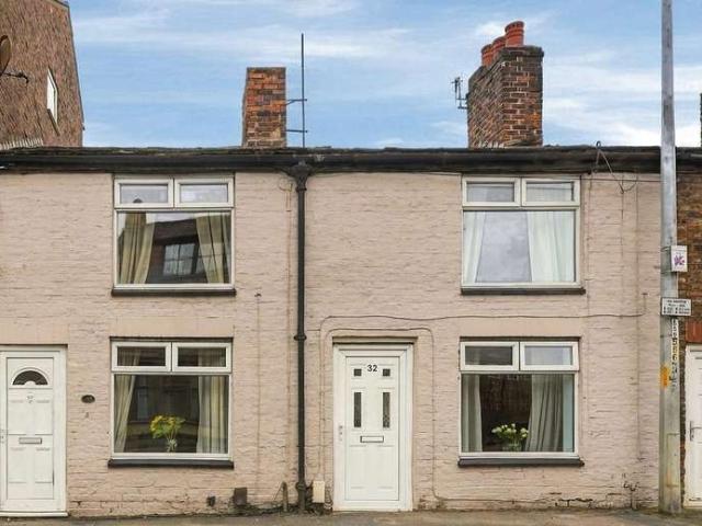 Cottage for sale in Moss Rose, Macclesfield