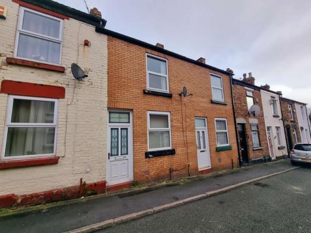 Cottage for rent in Thatto Heath, St Helens