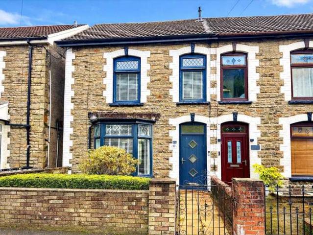 Cottage for sale in Porth, Wales