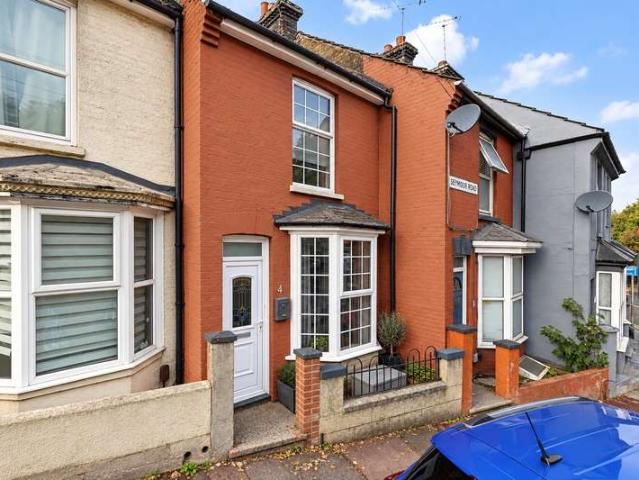 Cottage for sale in Luton, Chatham
