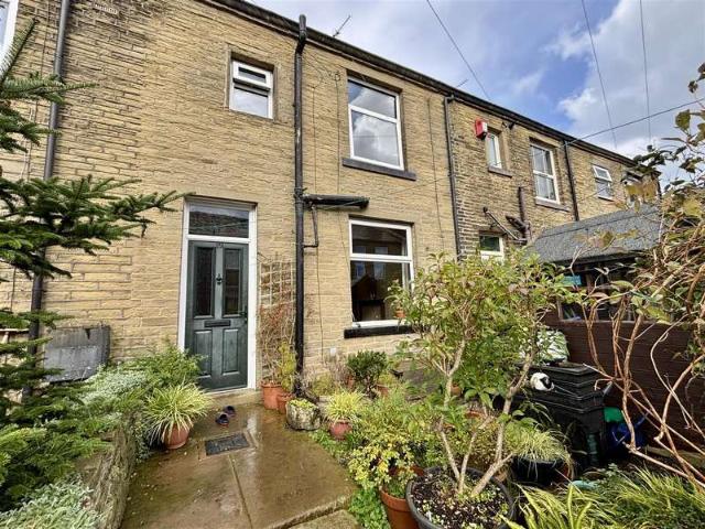 Cottage for sale in Queensbury, Bradford