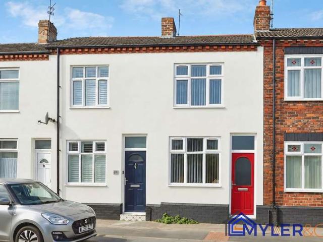 Cottage for rent in Halton View, Widnes