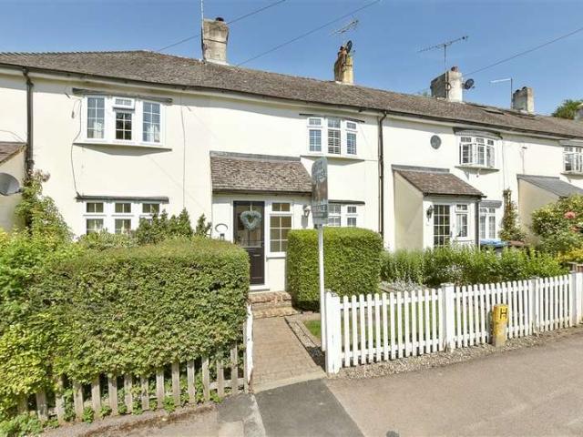 Cottage for sale in Caterham on the Hill, Hillview