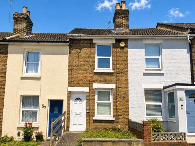 Cottage for sale in Midway, Kent