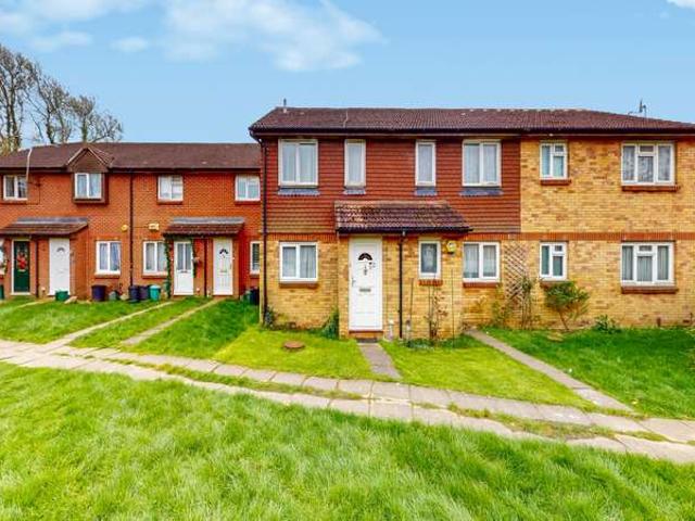 Cottage for sale in London Borough of Hillingdon, Greater London