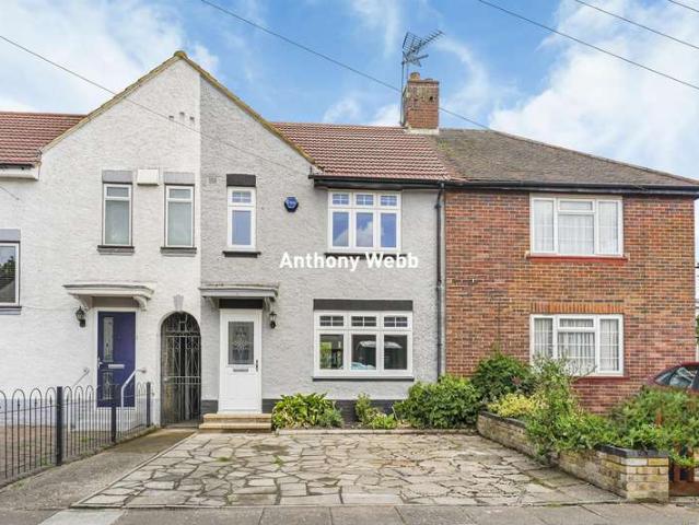 Cottage for sale in Bowes, Greater London