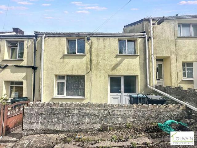 Cottage for sale in Sirhowy, Wales