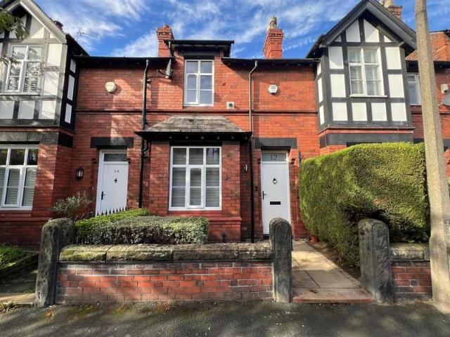 Cottage for sale in Altrincham, Trafford