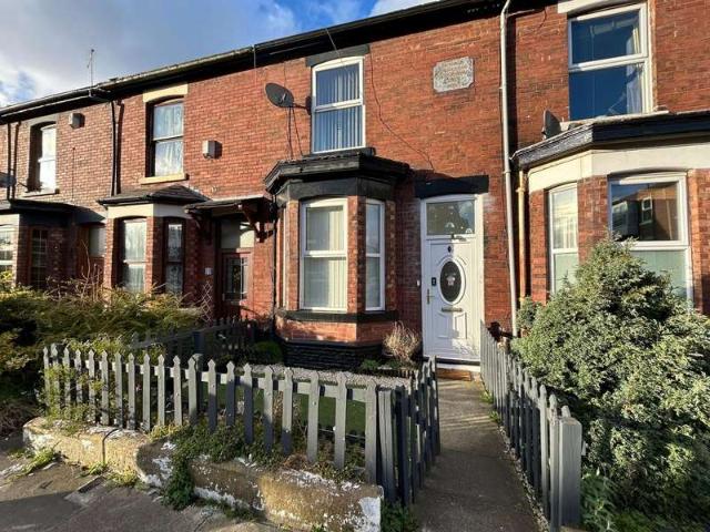 Cottage for sale in Godley, Greenheys