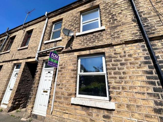 Cottage for rent in Milnsbridge, West Yorkshire