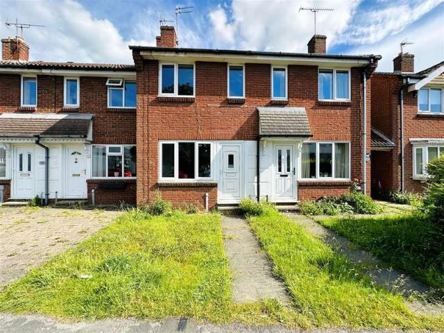 Cottage for sale in Staynor Hall, Selby