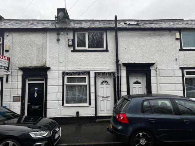 Cottage for sale in Deeplish, Burnedge