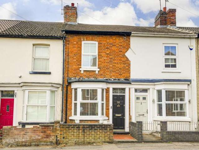 Cottage for sale in Leighton-Linslade, Leighton Buzzard