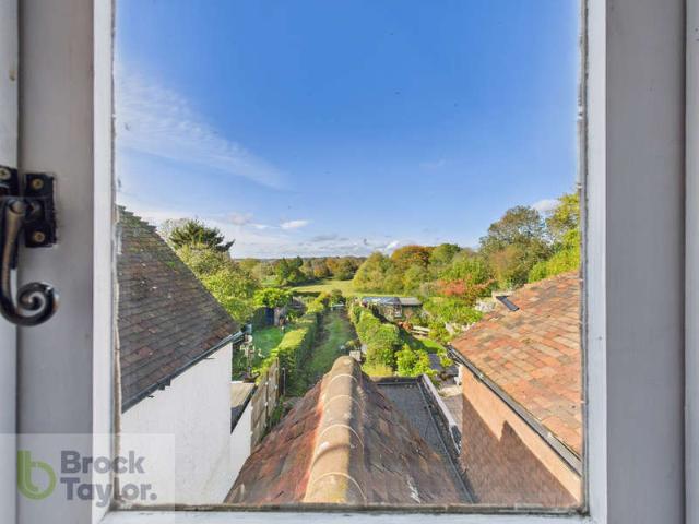 Cottage for sale in Perryfields, West Sussex