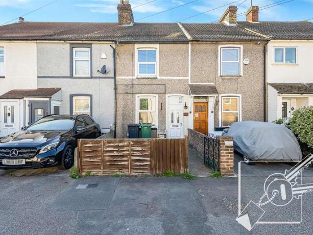 Cottage for sale in Stone, Monks Orchard