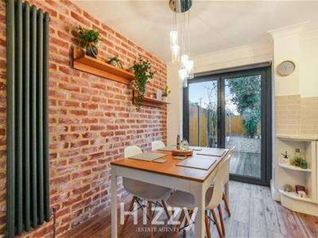 Cottage for sale in Chelmondiston, Suffolk