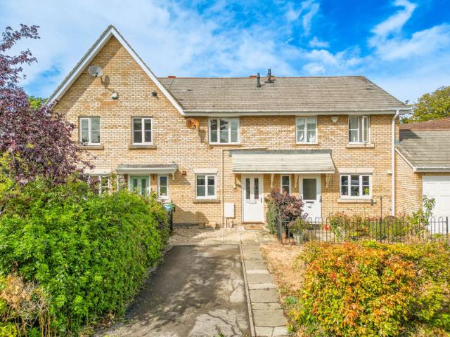 Cottage for sale in Pitstone