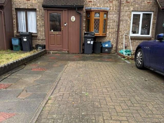 Cottage for sale in Chadwell Heath, Greater London