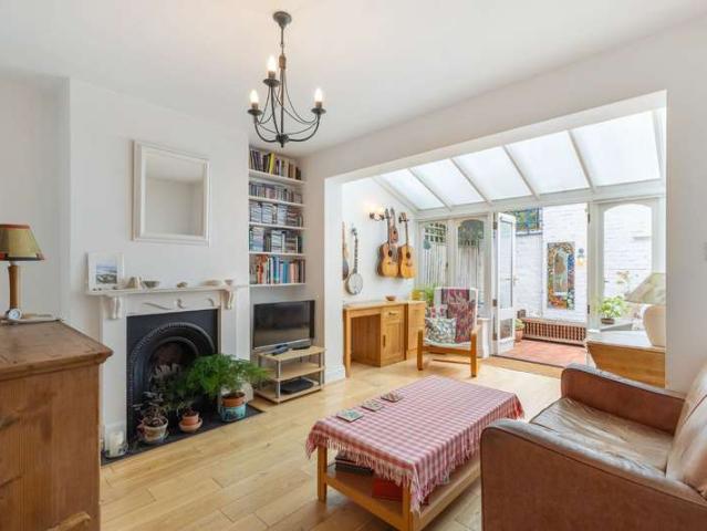 Cottage for sale in St Margarets, Greater London