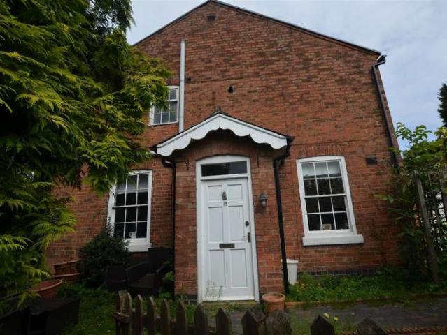 Cottage for rent in Littleover, East Midlands
