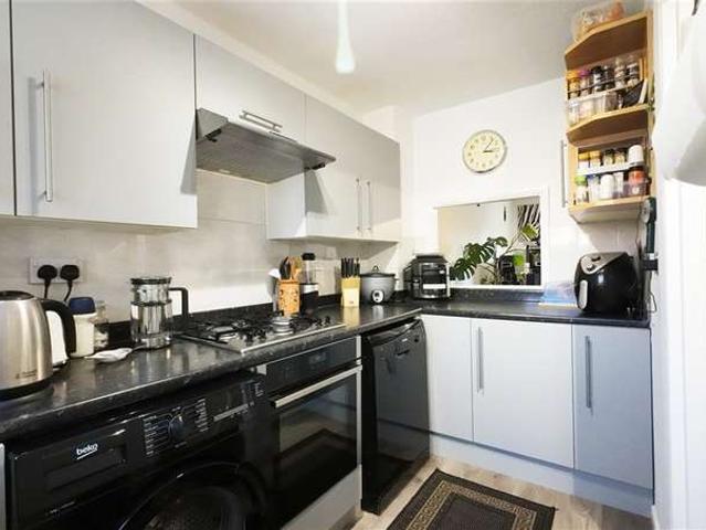 Cottage for sale in Ifield West, Crawley
