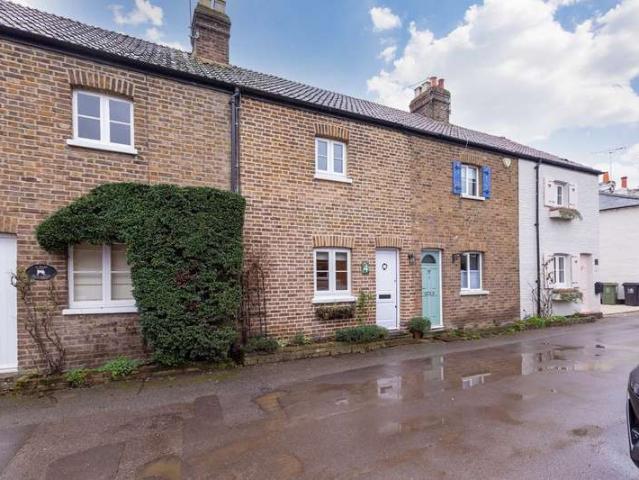 Cottage for sale in Holyport, Bray