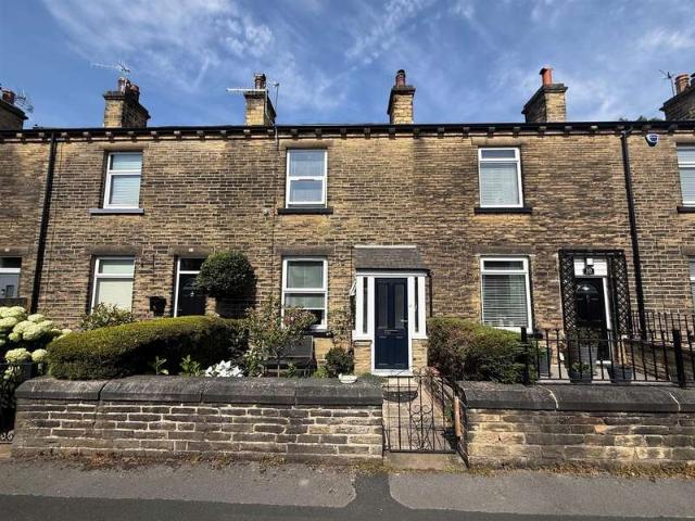 Cottage for sale in Greengates, West Yorkshire