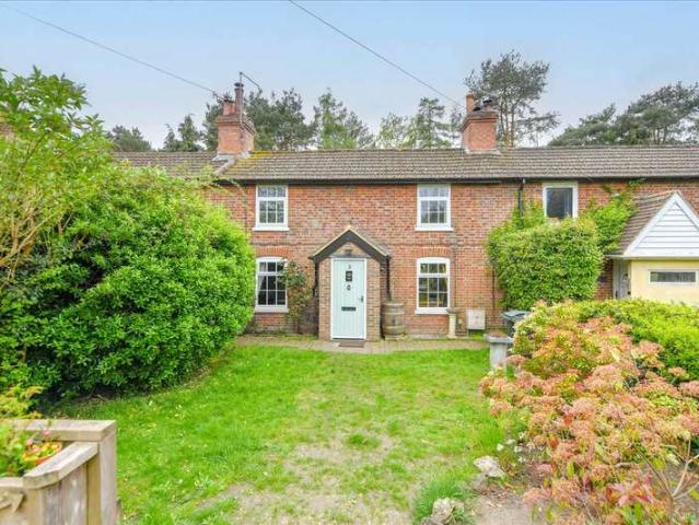 Cottage for sale in Bridgefield, Kent
