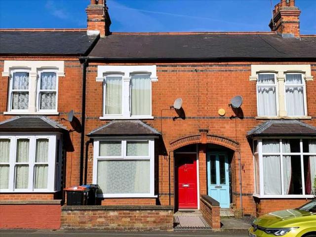Cottage for sale in Wolverton and Greenleys, Old Wolverton
