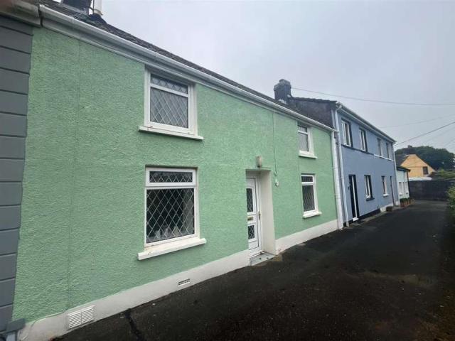 Cottage for sale in Llansaint, Wales
