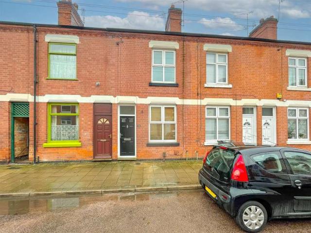 Cottage for sale in Newfoundpool, Leicester