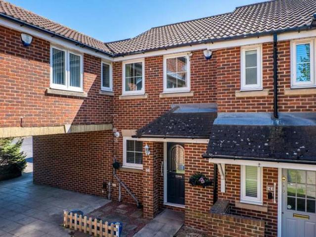 Cottage for sale in Monks Orchard, Kent