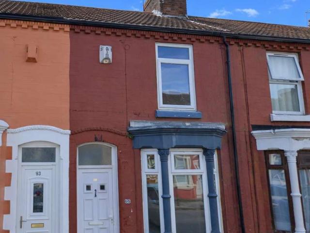 Cottage for sale in Calderstones